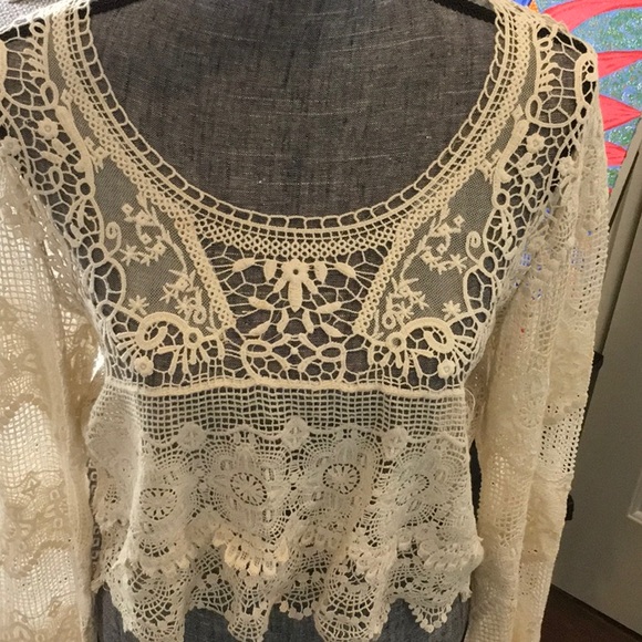 Lace Crop Top size Med - Picture 2 of 4
